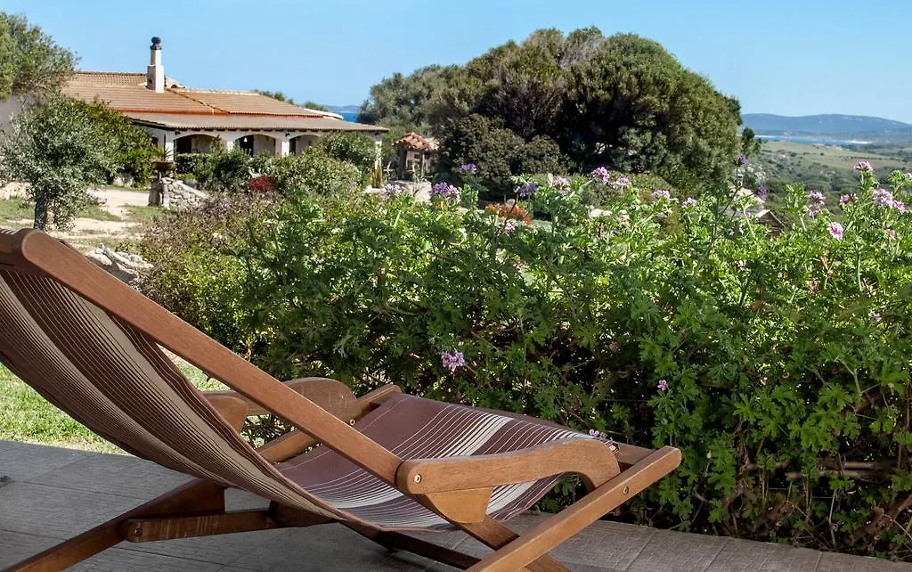 Alloggio per agriturismo Agriturismo Nuraghe Tuttusoni Aglientu Italia
